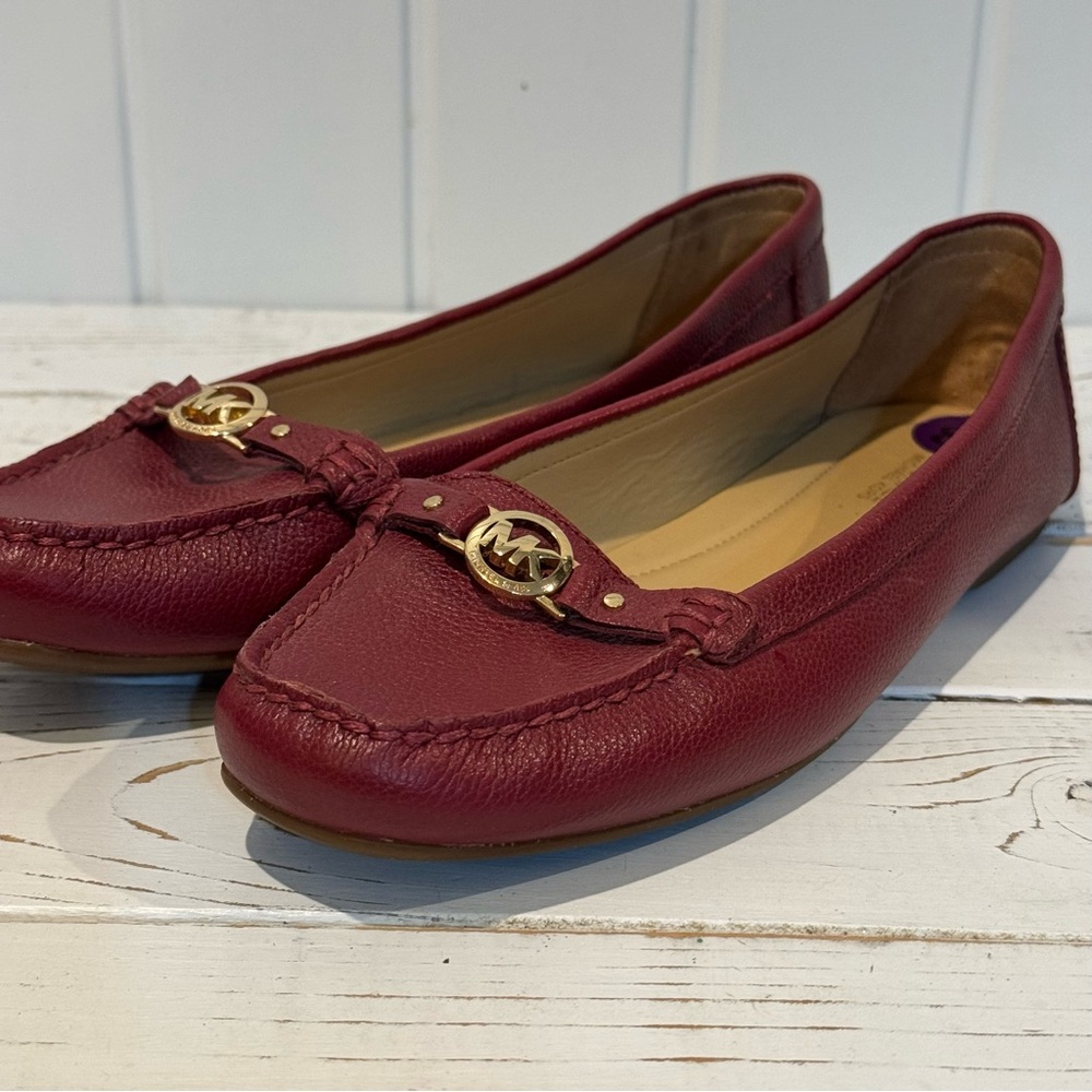 Women’s Michael Kors Deep Red Cranberry Leather Loafers Size 8 1/2 - Picture 5 of 12